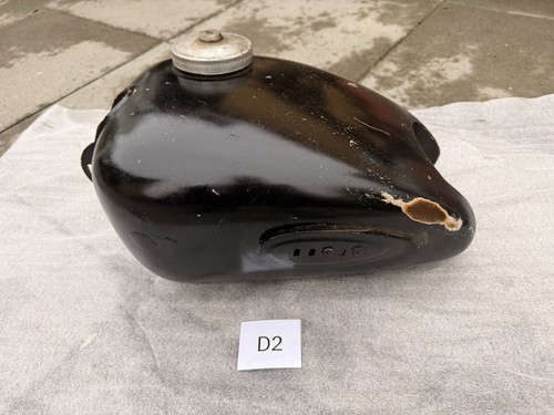 Ifa rt 125 tank - /,